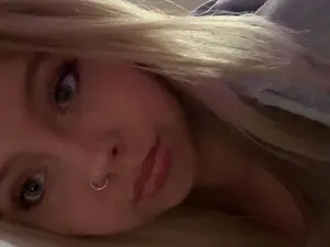 Myfreecams Adult Webcams of pr1ncessbelle