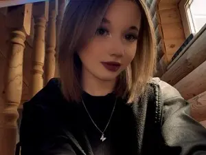 Myfreecams Nude Webcam of NayaValen
