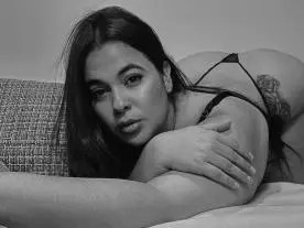 Olecams Free Live Porn of IsaColeman