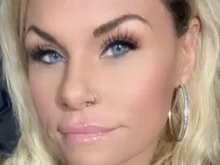 Streamate Watch Live Sex Cams of AriaSteeleXxX