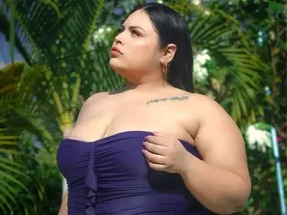 Streamate Watch Live Sex Cams of Maya_curvy