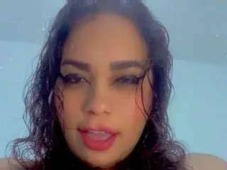 Streamate Sex Cam of AlexxandraRivera