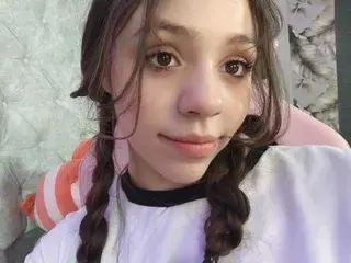Streamate Live Sex Cam of Ariana_More