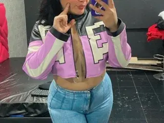 Streamate Watch Live Sex Cams of Nicol_Holmes