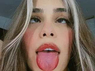 Streamate Live Sex Cam of crisbelllopez