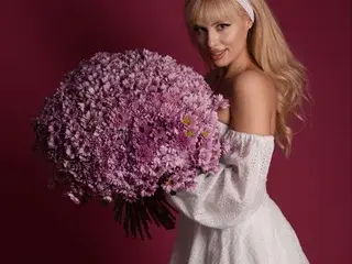Streamate Nude Webcam of AdelineKing