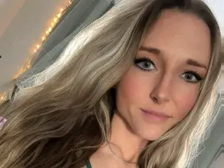 Streamate Adult Video Chat of Violet_Styles