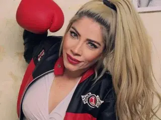 Streamate Nude Webcam of viktoria_davis