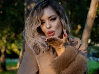 Streamate Live Sex Cam of Rosemaryevan