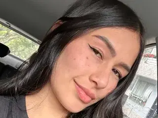 Streamate Watch Live Sex Cams of DulcemiaWalk