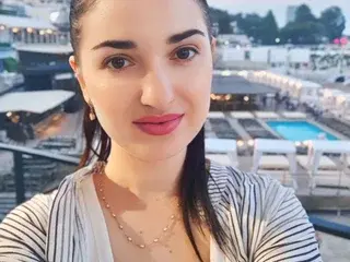 Streamate Private Sex Chat of Meri_Gold