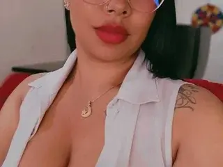 Streamate Nude Webcam of loana_bdsm