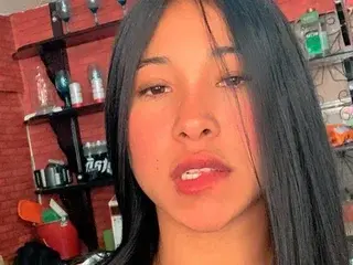 Streamate Live Porn of Alyssa_Noah