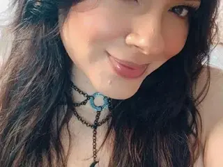Streamate Free Live Porn of SophieCurvess