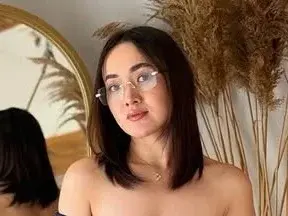 Streamate Free Porn Cam of ToraMika
