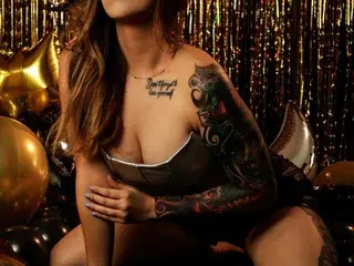 Streamate Adult Webcam of Nomohah_sainz