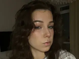 Streamate Free Porn Cam of LeyaBloom