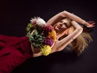 Streamate Watch Live Sex Cams of AngieShaen