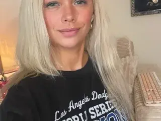 Streamate Free Porn Cam of SophiaSinclaireX