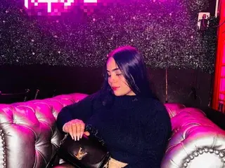 Streamate Live Porn of EmilyQueenCol