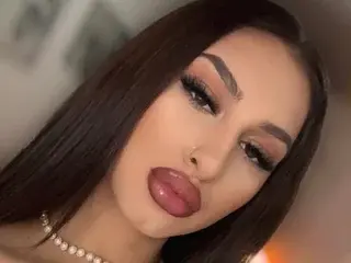 Streamate Adult Webcam of KissInferno