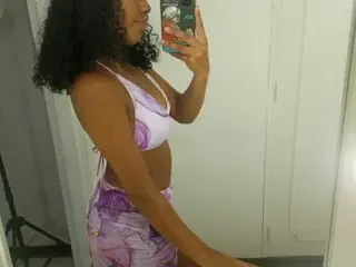 Streamate Live Sex Cam of Naomi_Acosta