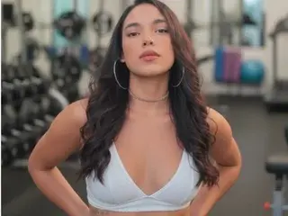 Streamate Live Porn of ELOISEFIT