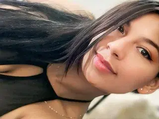 Streamate Free Porn Cam of Yasmine_Tapias