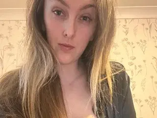 Streamate Free Live Porn of Kylie_xox