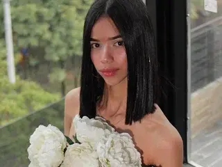 Streamate Nude Webcam of Lia_Bloom