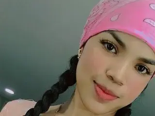 Streamate Nude Webcam of ximena_ruiz