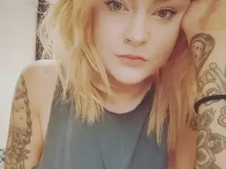 Streamate Best live sex cam show of TattooedHousewife