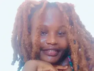 Streamate Sex Cam of Petite_me