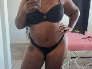 Streamate Adult Webcam of QueenDomi