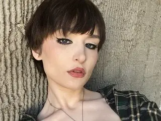 Streamate Live Sex Cam of LuisaNoir