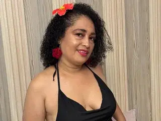 Streamate Adult Webcam of Bianca_Milf