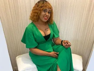 Streamate Nude Webcam of TyraHotxxxxx