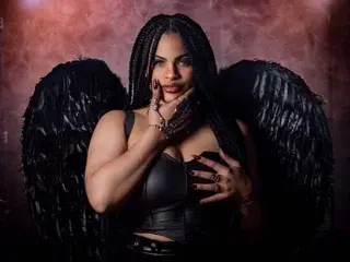 Streamate Nude Webcam of Shantall_Evans