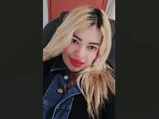 Streamate Live Sex of LadyBigTitts