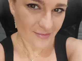 Streamate Nude Webcam of Claraboobies