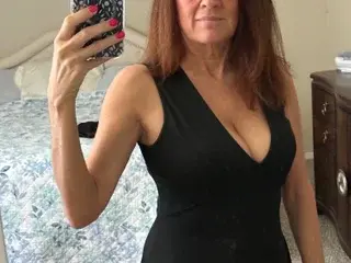 Streamate Adult Webcams of LargePussylips