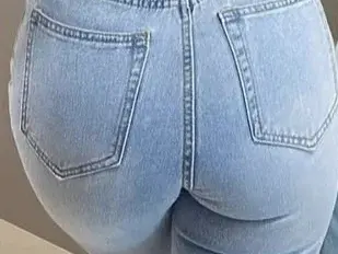 Streamate Free Live Porn of Elly49