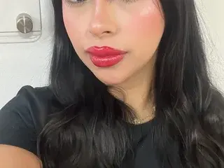 Streamate Free Live Porn of Kiara_606