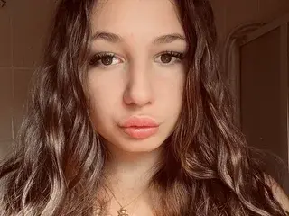 Streamate Free Porn Cam of SayaBlack