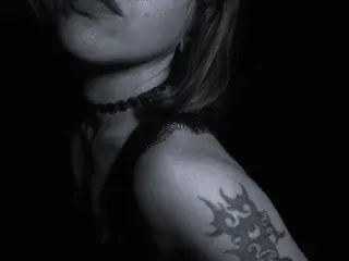 Streamate Nude Webcam of MartaShadow