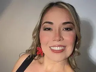 Streamate Adult Webcam of Anna_Luu