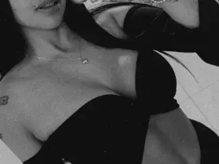 Streamate Sex Cam of LATINA_BIG_CLITXXX