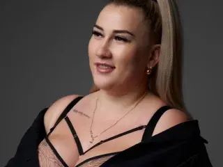 Streamate Free Live Porn of ForbiddenTouchX