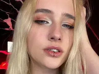 Streamate Private Sex Chat of LilElfie