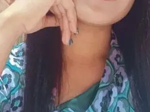 Streamate Watch Live Sex Cams of hottyriyaa